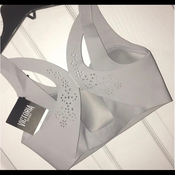 New With Tags VS Angel Max Sports bra - Picture 2 of 3